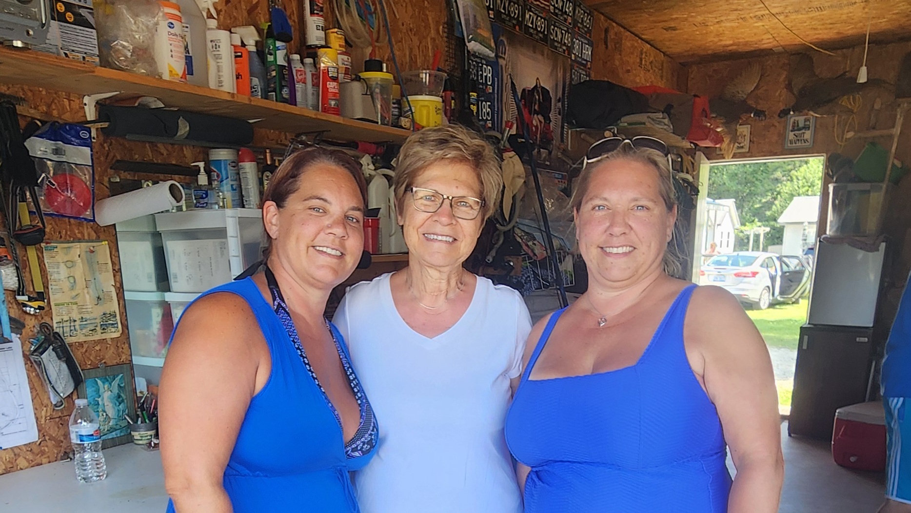 Becky, Jullie and Mom